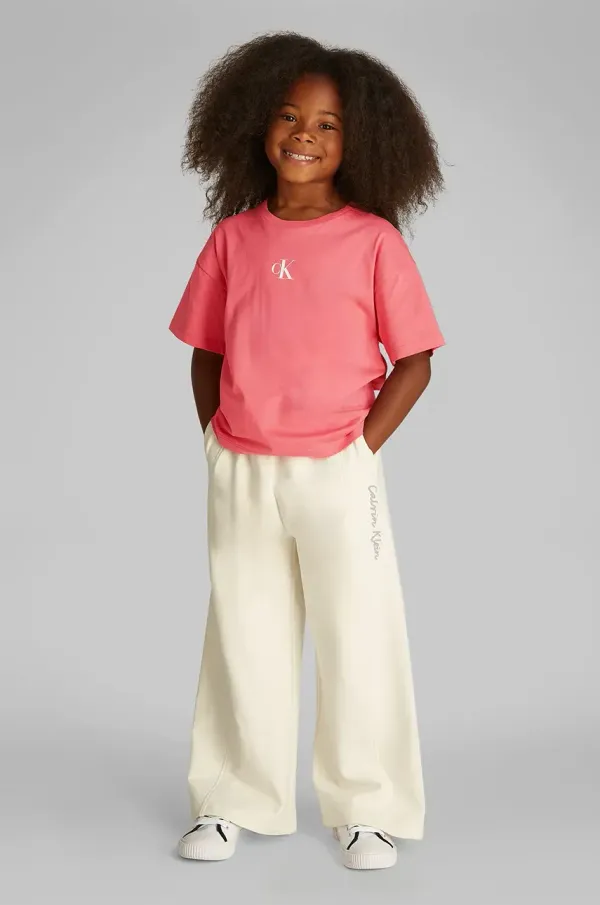 Calvin Klein Jeans Otroška bombažna kratka majica Calvin Klein Jeans roza barva, IG0IG02136