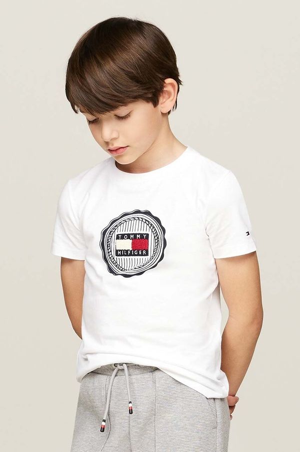 Tommy Hilfiger Otroška bombažna kratka majica Tommy Hilfiger bela barva, KB0KB08662