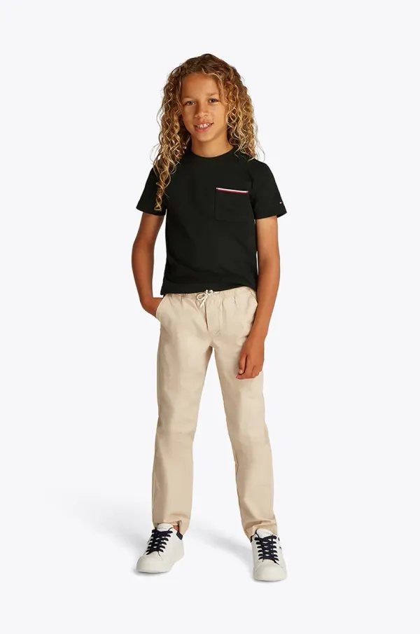 Tommy Hilfiger Otroška bombažna kratka majica Tommy Hilfiger črna barva, KB0KB08817