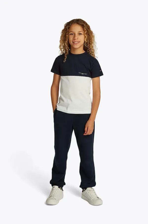 Tommy Hilfiger Otroška bombažna kratka majica Tommy Hilfiger črna barva, KB0KB09617