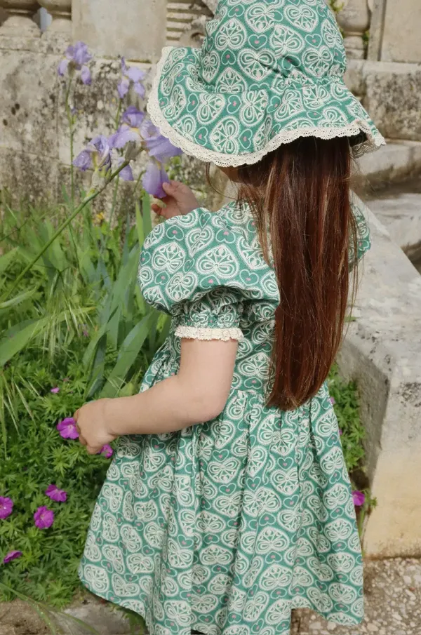 Konges Sløjd Otroška bombažna obleka Konges Sløjd COEUR LACE DRESS GOTS zelena barva, KS102650