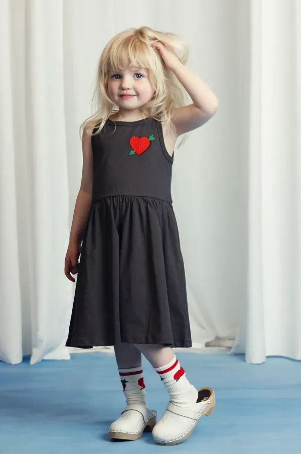 Mini Rodini Otroška bombažna obleka Mini Rodini Arrowed heart črna barva, 2525010799