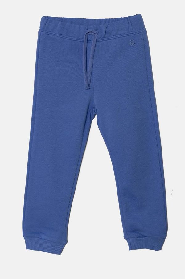 United Colors of Benetton Otroška bombažna trenirka United Colors of Benetton vijolična barva, 3J70GF01N