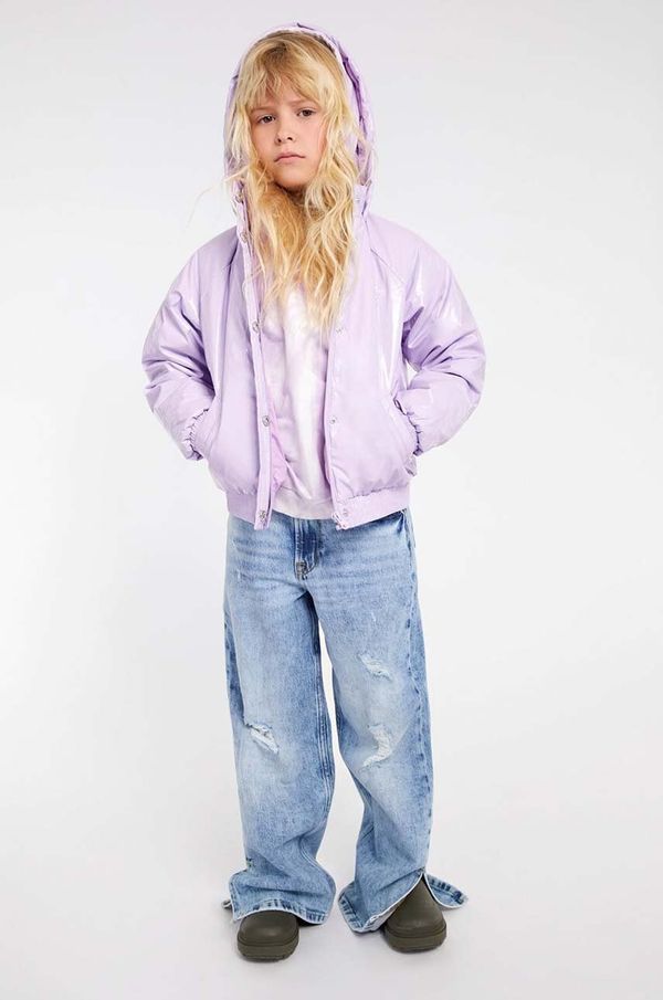 Guess Otroška jakna Guess vijolična barva