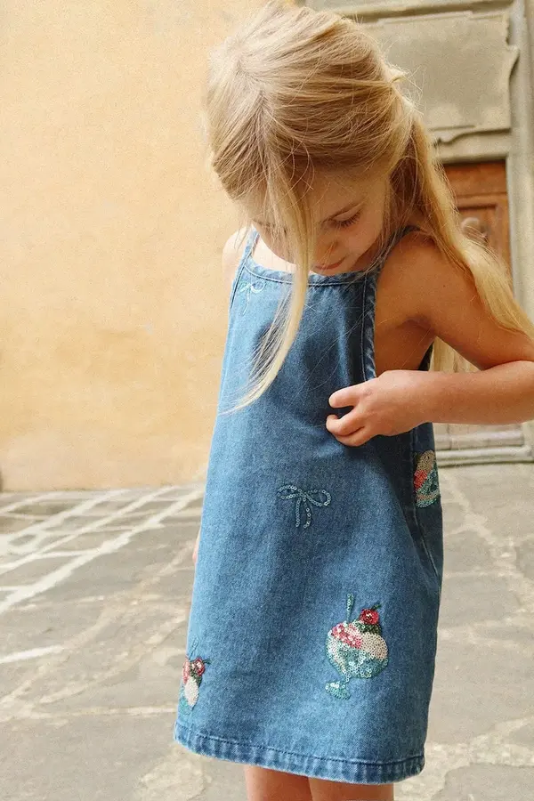 Konges Sløjd Otroška jeans obleka Konges Sløjd MAGOT SEQUIN STRAP DRESS GOTS