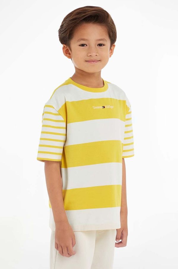Tommy Hilfiger Otroška kratka majica Tommy Hilfiger rumena barva