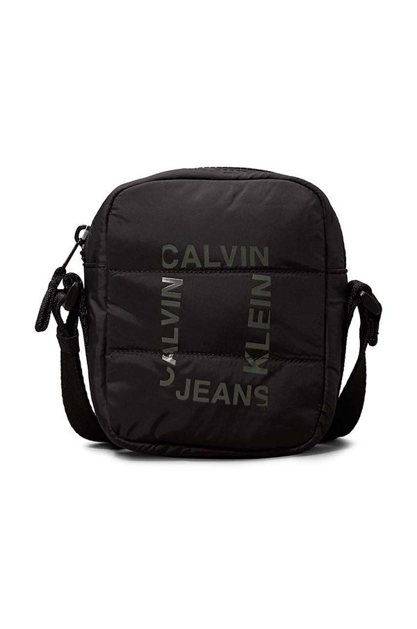 Calvin Klein Jeans Otroška torbica za pas Calvin Klein Jeans črna barva, IU0IU00649
