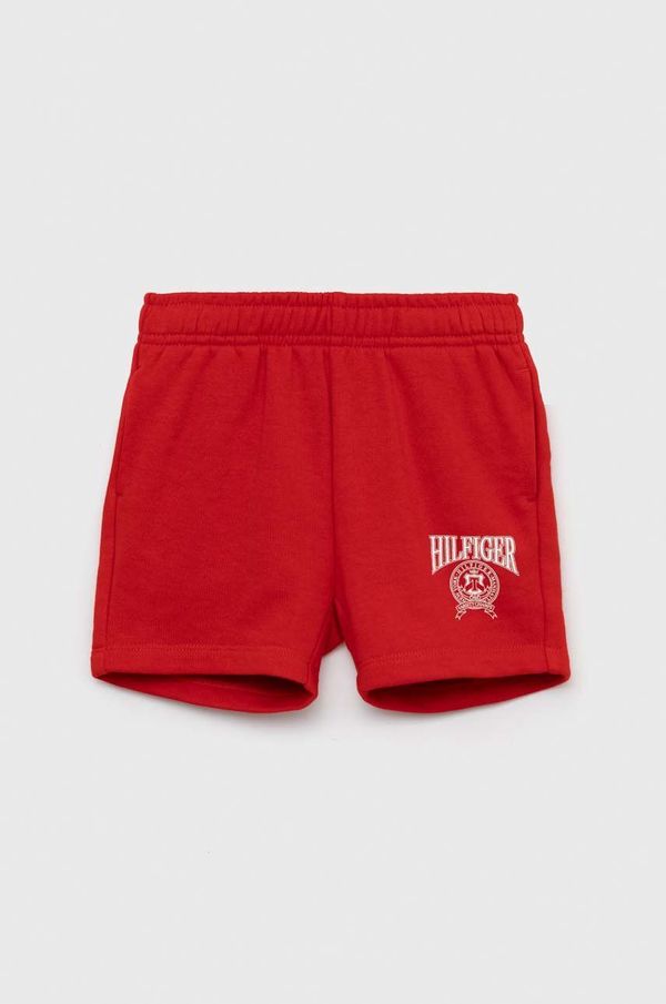 Tommy Hilfiger Otroške kratke hlače Tommy Hilfiger rdeča barva