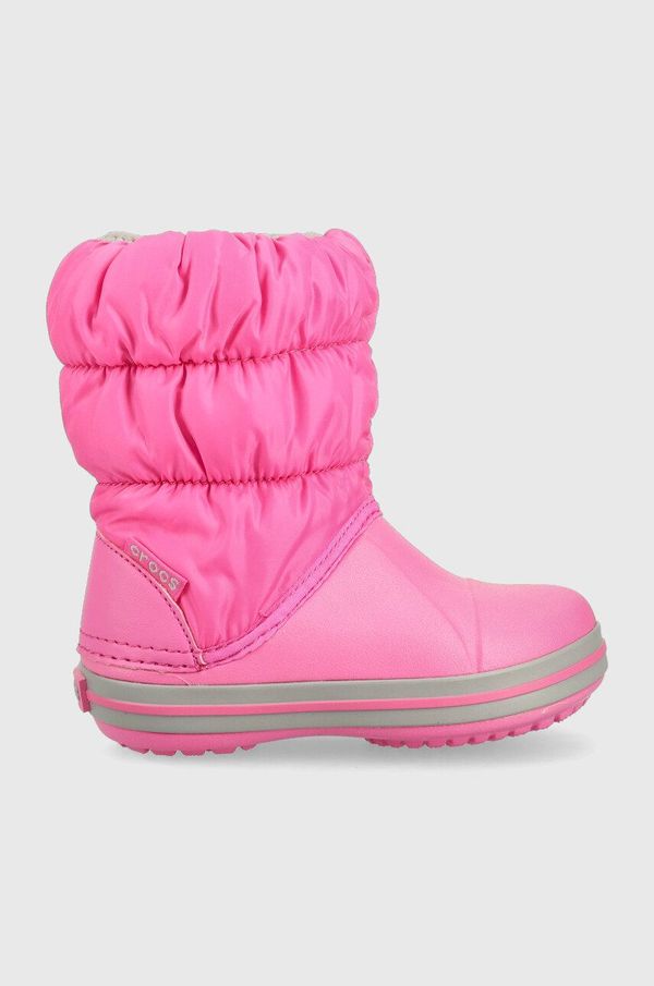 Crocs Otroške snežke Crocs Winter Puff Boot roza barva