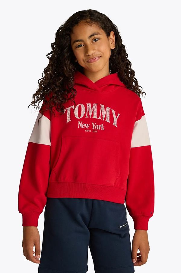 Tommy Hilfiger Otroški bombažen pulover Tommy Hilfiger rdeča barva, s kapuco, KG0KG08520