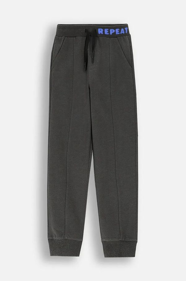 Coccodrillo Otroški spodnji del trenirke Coccodrillo siva barva, FOREST FRIENDS JUNIOR