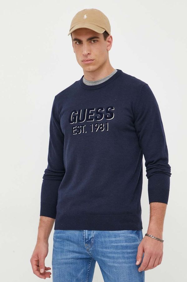 Guess Pulover s primesjo svile Guess mornarsko modra barva