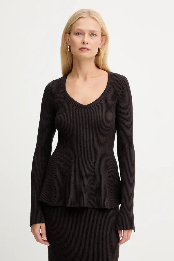 Twinset Pulover z dodatkom volne Twinset