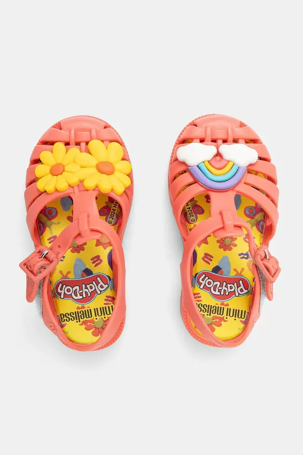 Melissa Sandali Melissa POSSESSION + PLAY DOH