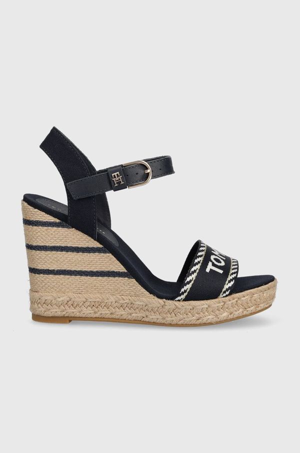 Tommy Hilfiger Sandali Tommy Hilfiger SEASONAL WEBBING WEDGE ženski, mornarsko modra barva, FW0FW07088