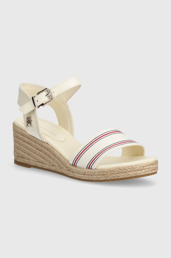 Tommy Hilfiger Sandali Tommy Hilfiger SHIRTING WEDGE SANDAL bež barva, FW0FW07887