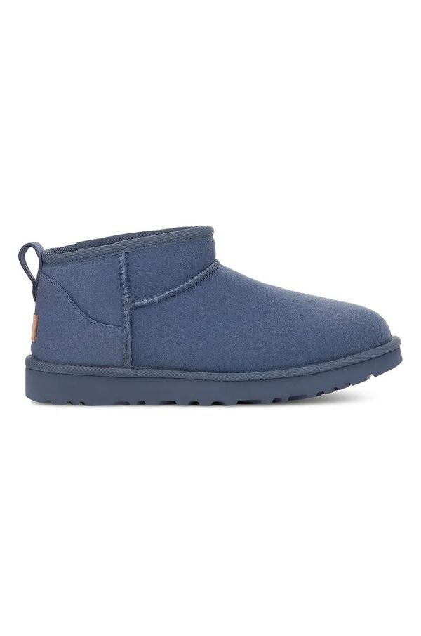 Ugg Snežke iz semiša UGG Classic Ultra Mini mornarsko modra barva, 1116109-DTB