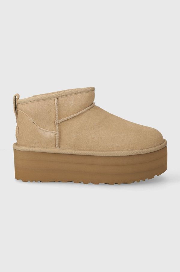 Ugg Snežke iz semiša UGG Classic Ultra Mini Platform bež barva, 1135092