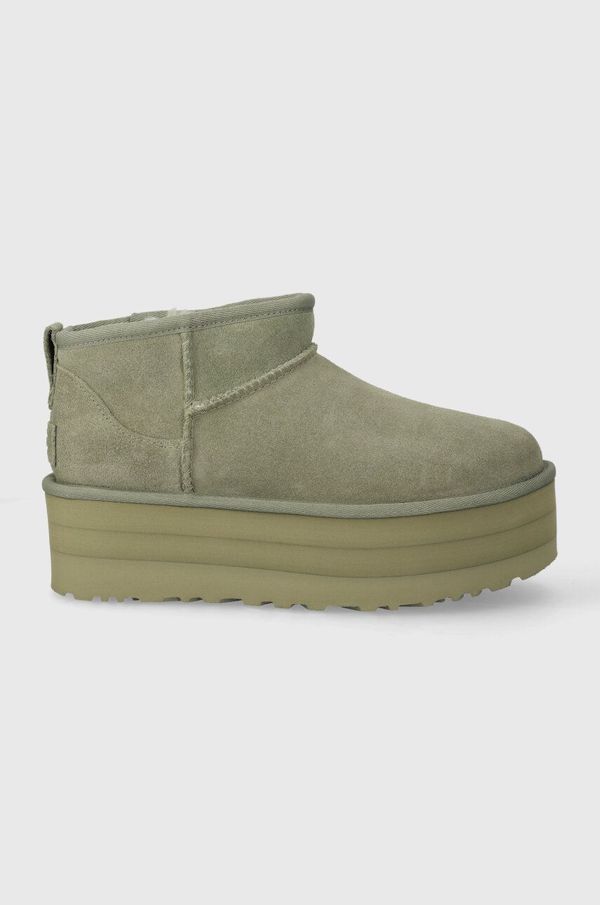 Ugg Snežke iz semiša UGG Classic Ultra Mini Platform zelena barva, 1135092