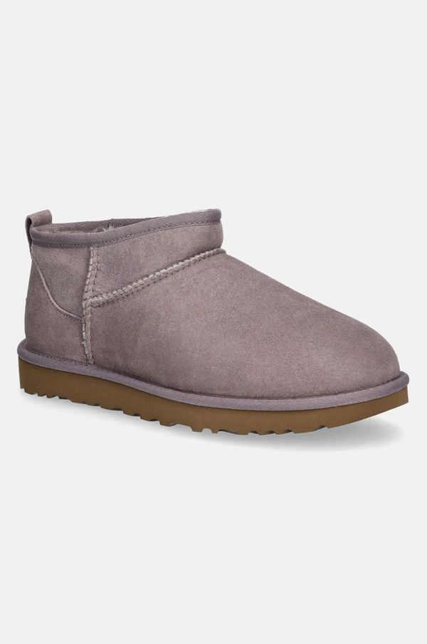 Ugg Snežke iz semiša UGG Classic Ultra Mini vijolična barva, 1116109-SGRP