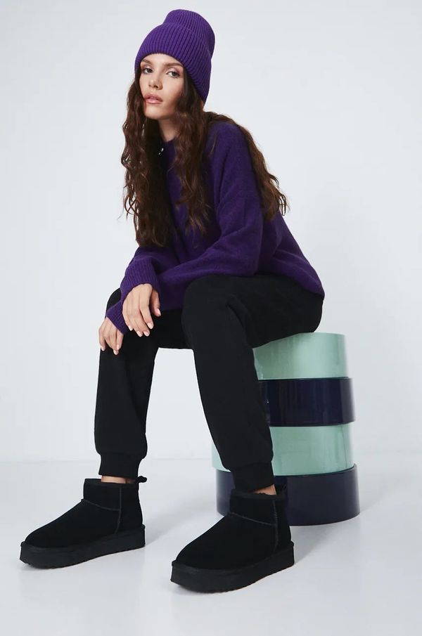 Medicine Snežke Medicine črna barva