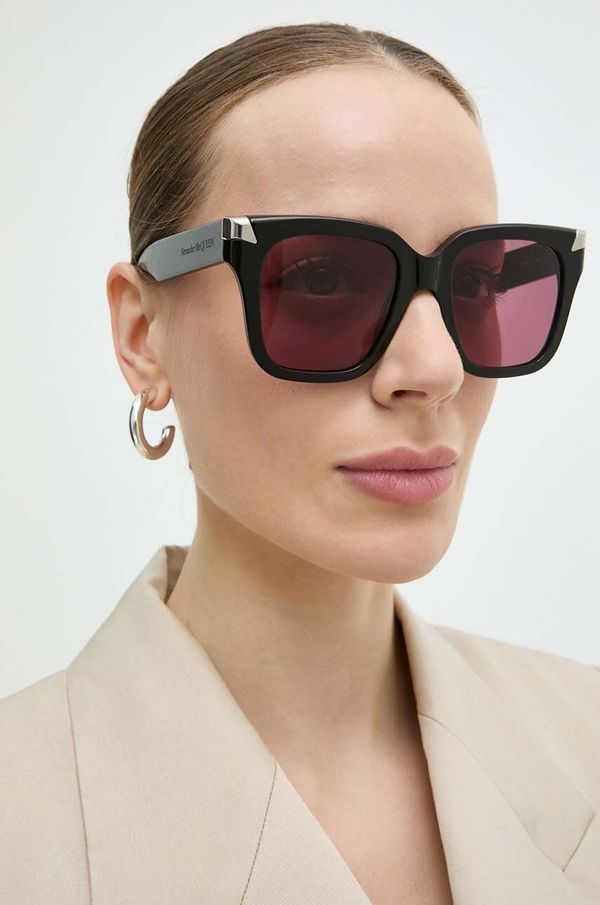 Alexander McQueen Sončna očala Alexander McQueen ženska, črna barva, AM0440S