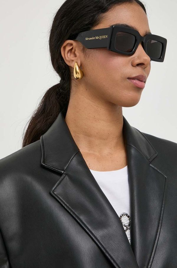 Alexander McQueen Sončna očala Alexander McQueen ženski, črna barva