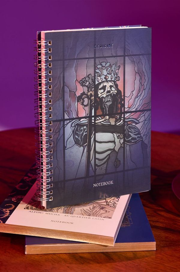 Medicine Spiralni zvezek Medicine črna barva