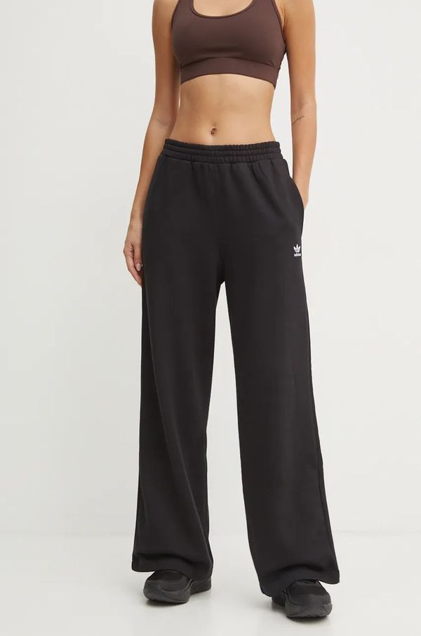 adidas Originals Spodnji del trenirke adidas Originals Femme Galore Wideleg Fleece Pants črna barva, JN3030