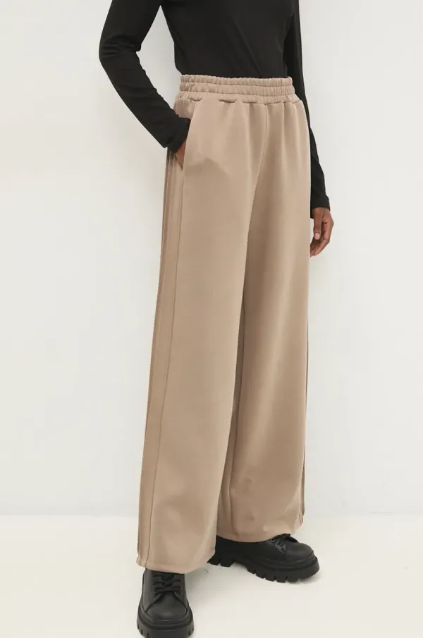 Answear Lab Spodnji del trenirke Answear Lab bež barva