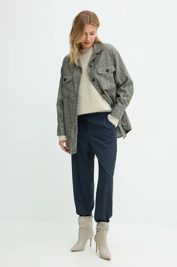 Answear Lab Srajčna jakna Answear Lab siva barva