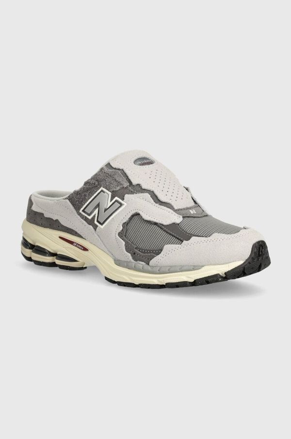 New Balance Superge New Balance M2002NA siva barva, M2002NA