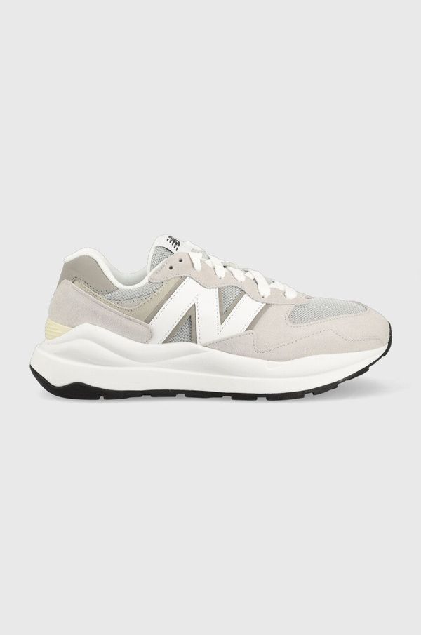 New Balance Superge New Balance M5740CA siva barva