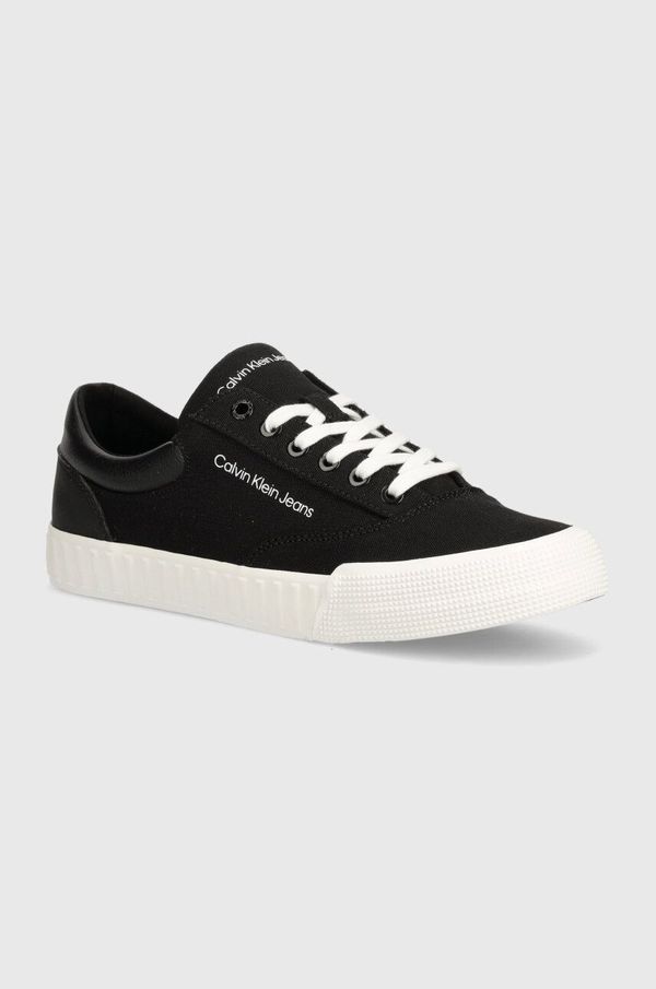 Calvin Klein Jeans Teniske Calvin Klein Jeans SKATER VULC LOW LACEUP MIX IN DC moške, črna barva, YM0YM00903