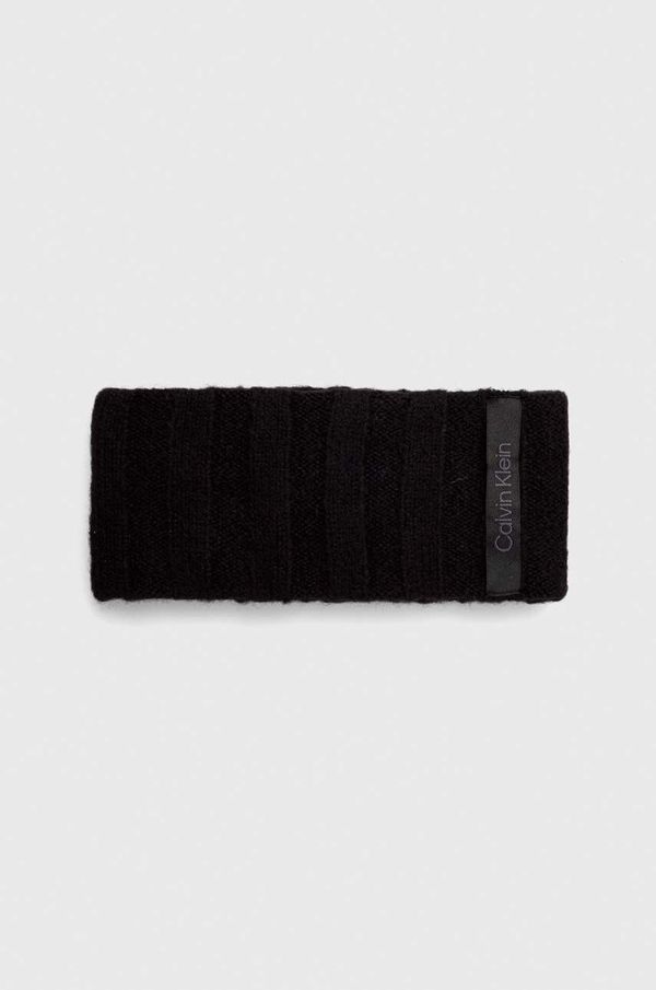 Calvin Klein Trak s primesjo volne Calvin Klein črna barva