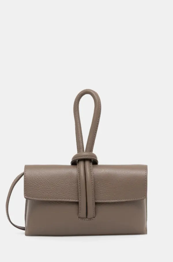 Answear Lab Usnjena torbica Answear Lab rjava barva