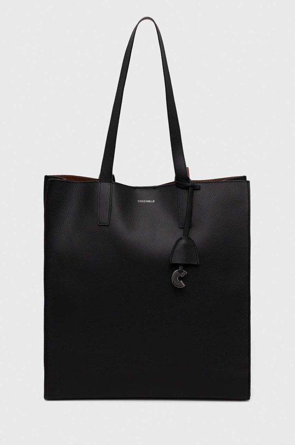 Coccinelle Usnjena torbica Coccinelle črna barva