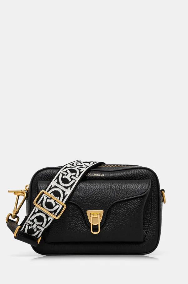 Coccinelle Usnjena torbica Coccinelle črna barva