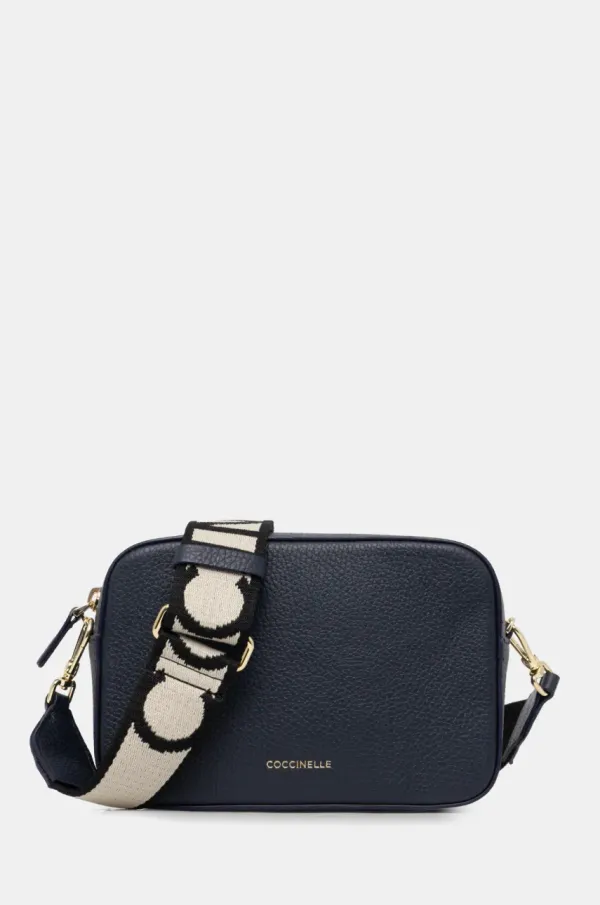 Coccinelle Usnjena torbica Coccinelle mornarsko modra barva