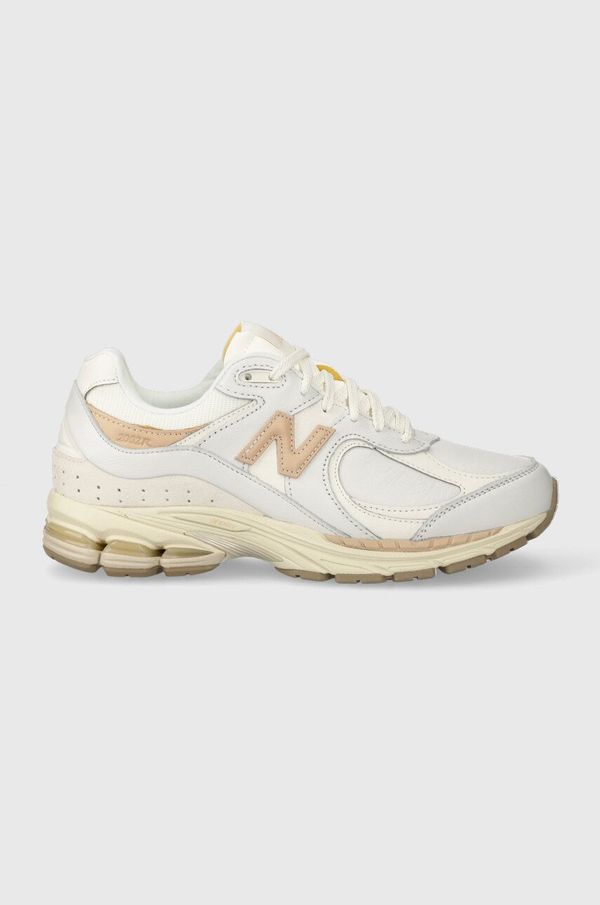 New Balance Usnjene superge New Balance 2002 bela barva