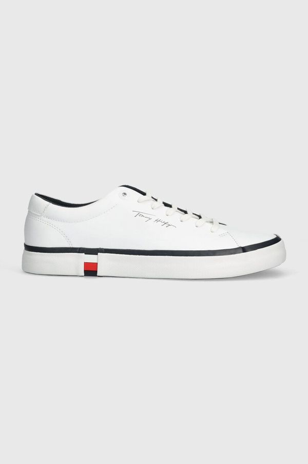 Tommy Hilfiger Usnjene superge Tommy Hilfiger MODERN VULC CORPORATE LEATHER bela barva, FM0FM04922