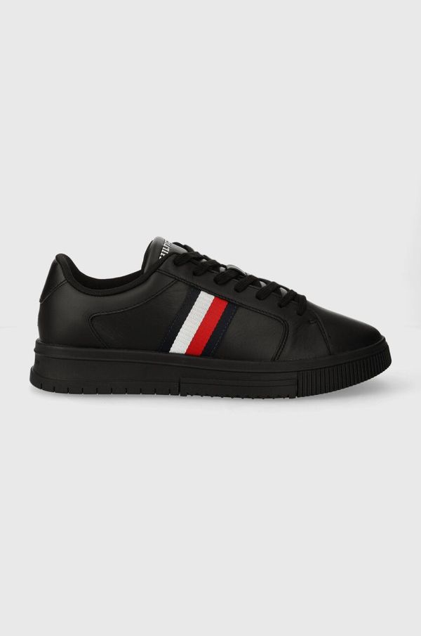 Tommy Hilfiger Usnjene superge Tommy Hilfiger SUPERCUP LTH STRIPES ESS črna barva, FM0FM04895