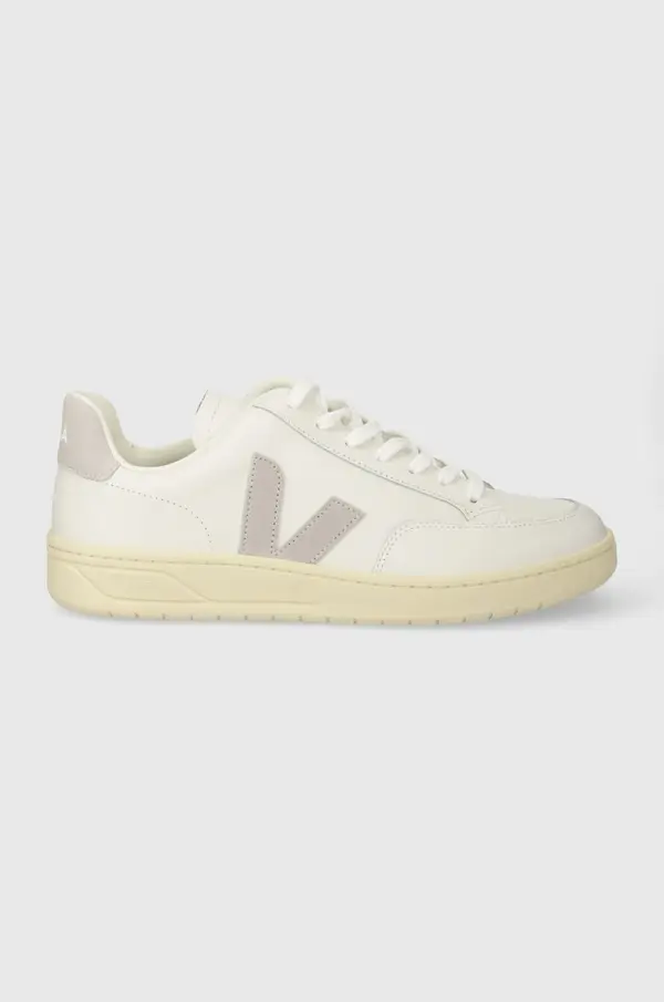 Veja Usnjene superge Veja V-12