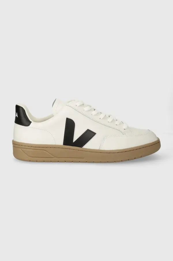 Veja Usnjene superge Veja V-12