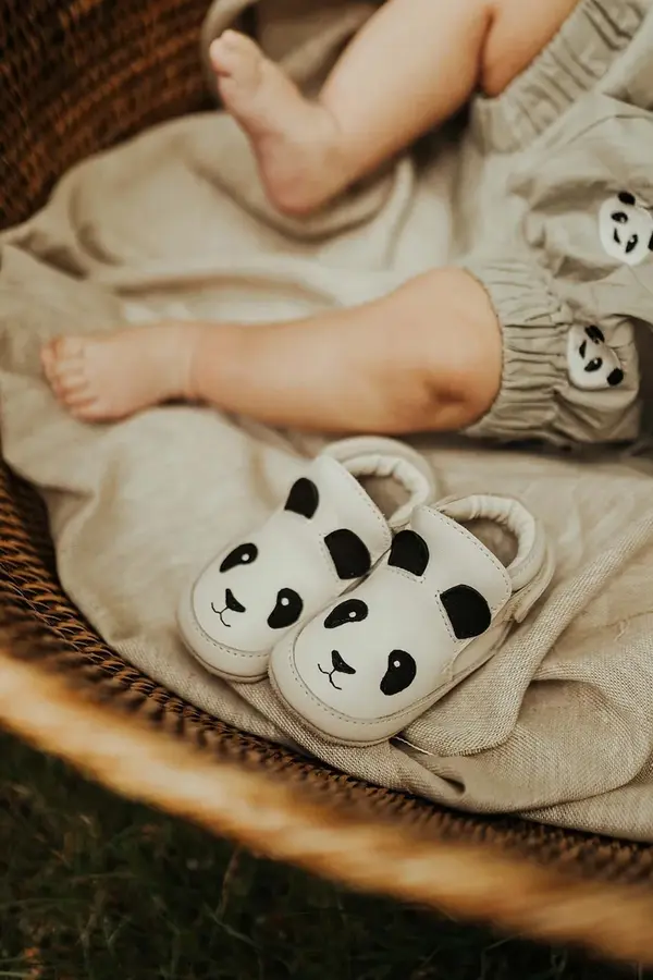 Donsje Usnjeni čevlji za dojenčka Donsje Morris Sneakers Panda