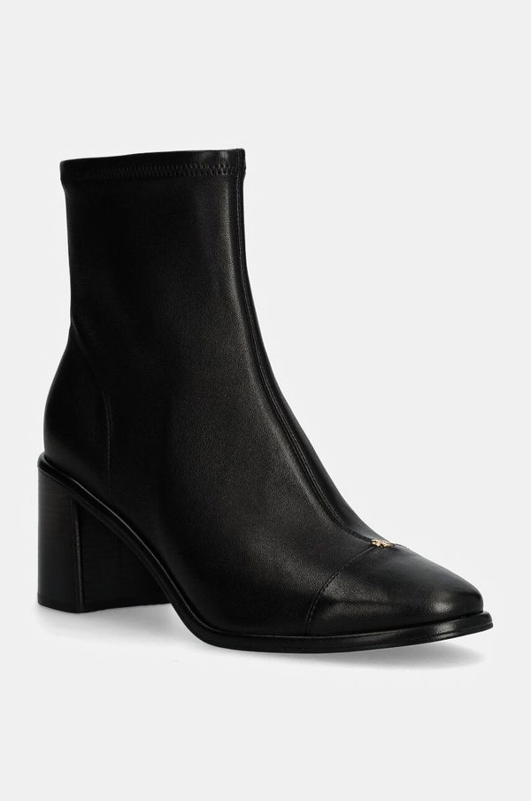 Tory Burch Usnjeni gležnarji Tory Burch Cap-Toe Heel Ankle Boot ženski, črna barva, 159425-006