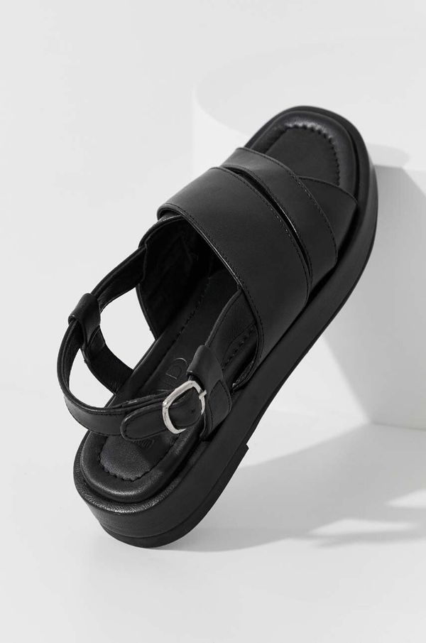 Answear Lab Usnjeni sandali Answear Lab ženski, črna barva