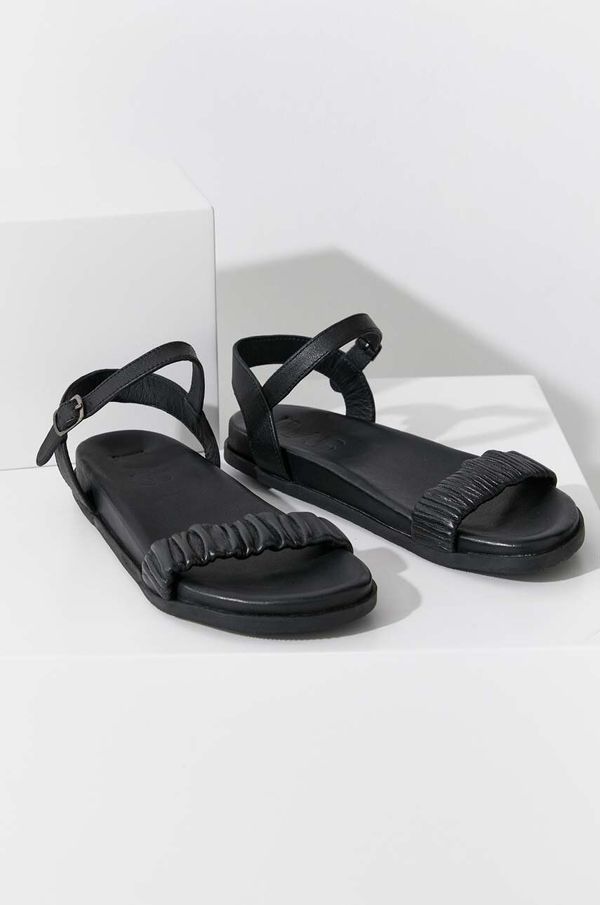 Answear Lab Usnjeni sandali Answear Lab ženski, črna barva