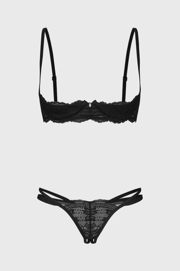 Obsessive Erotični komplet Obsessive Nutris z odprtim mednožjem