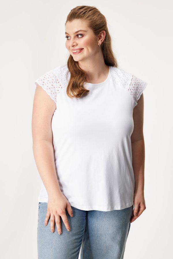 ONLY CARMAKOMA Bombažna majica ONLY Carmakoma CARXiana